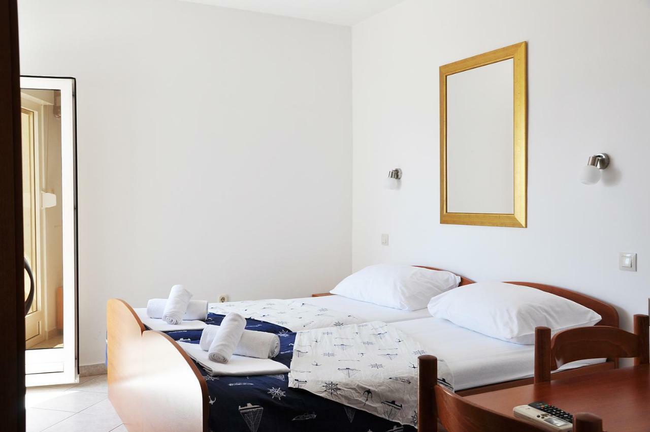 Sunrise Apartments And Studio Apartments Локва Рогозница Екстериор снимка